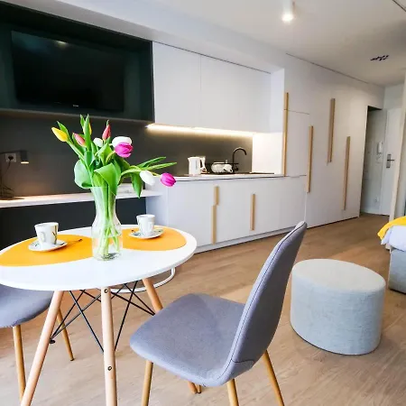 Mk Zlocisty Апартаменти *